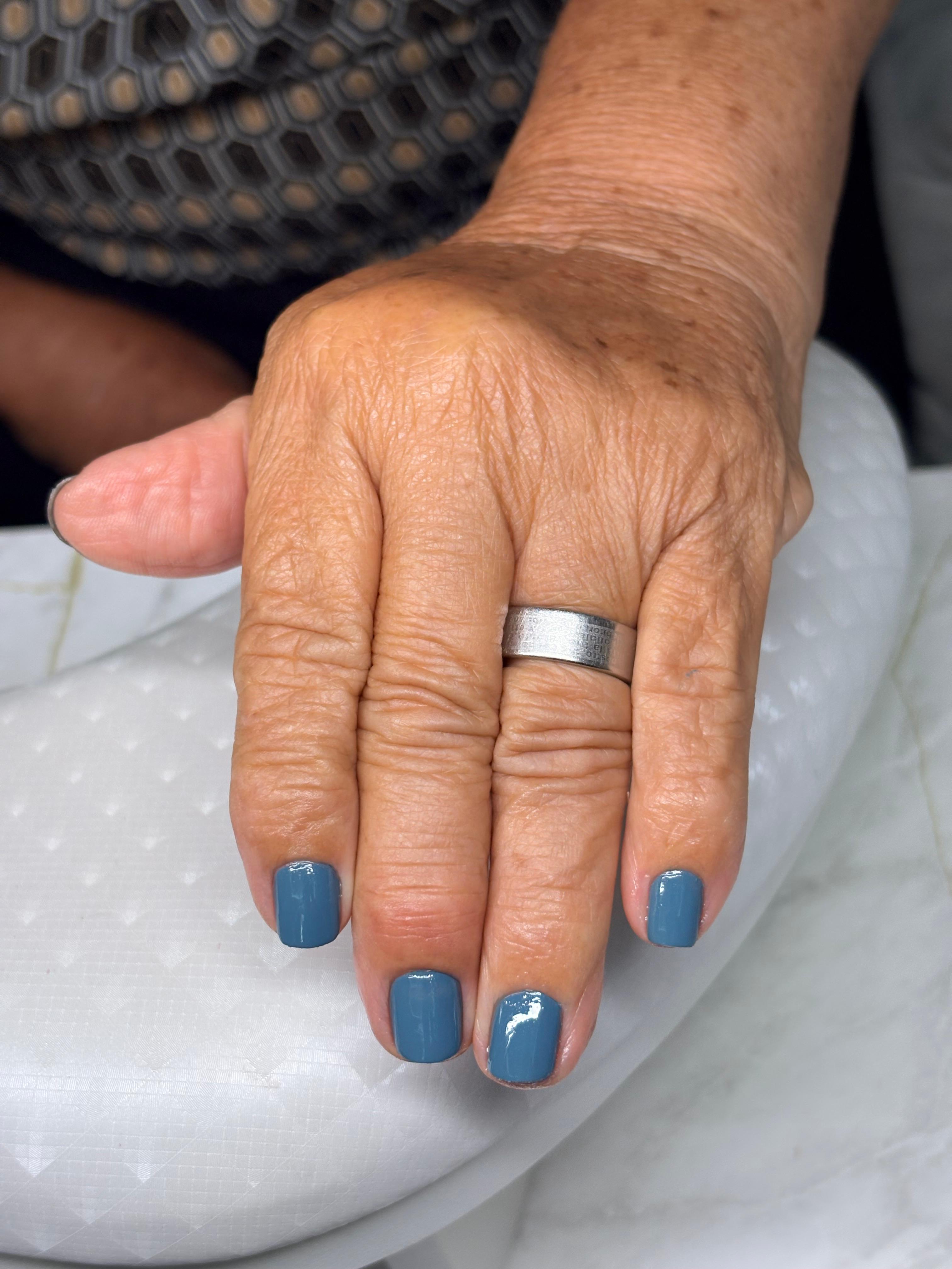 Unhas Azul Steel — Studio Isabel Moura